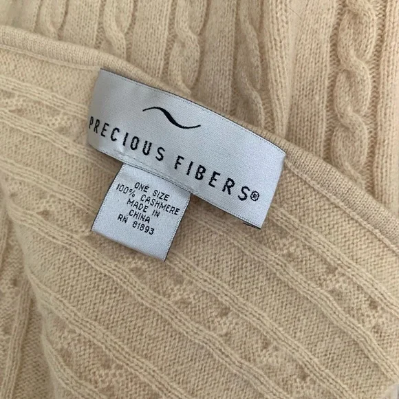 100% Cashmere Cable Knit Beige Scarf Shawl Wrap - Picture 5 of 8